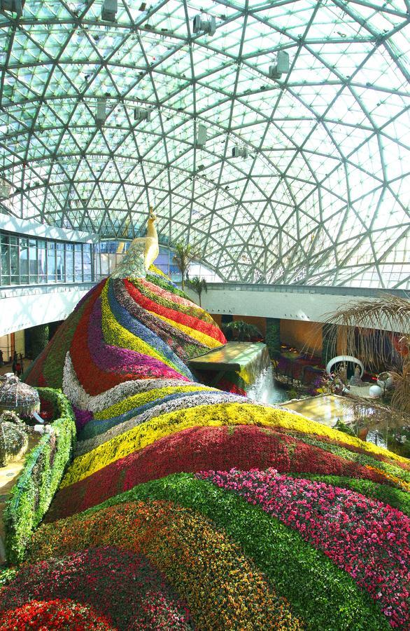 Howard Johnson Flower City Hotel Kunming Exterior foto