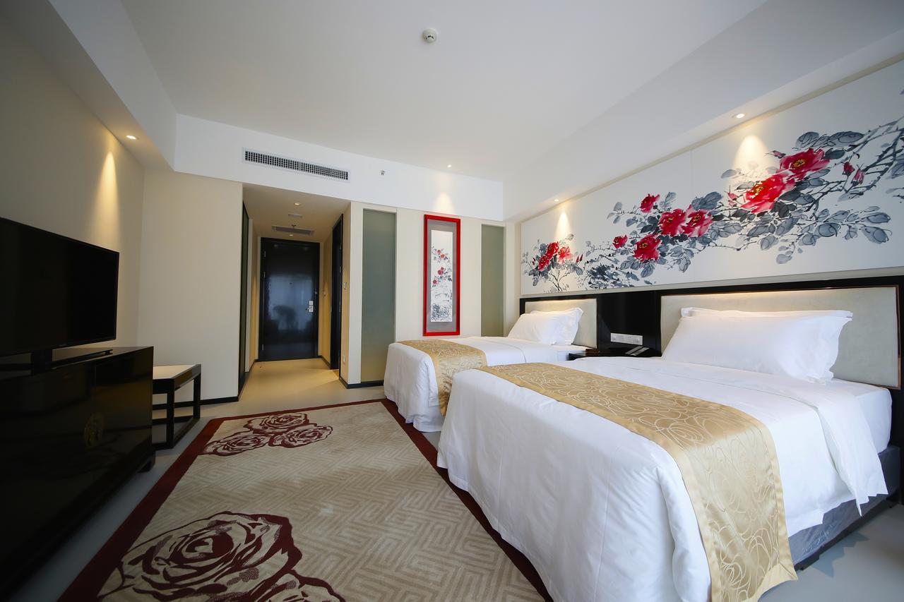 Howard Johnson Flower City Hotel Kunming Exterior foto
