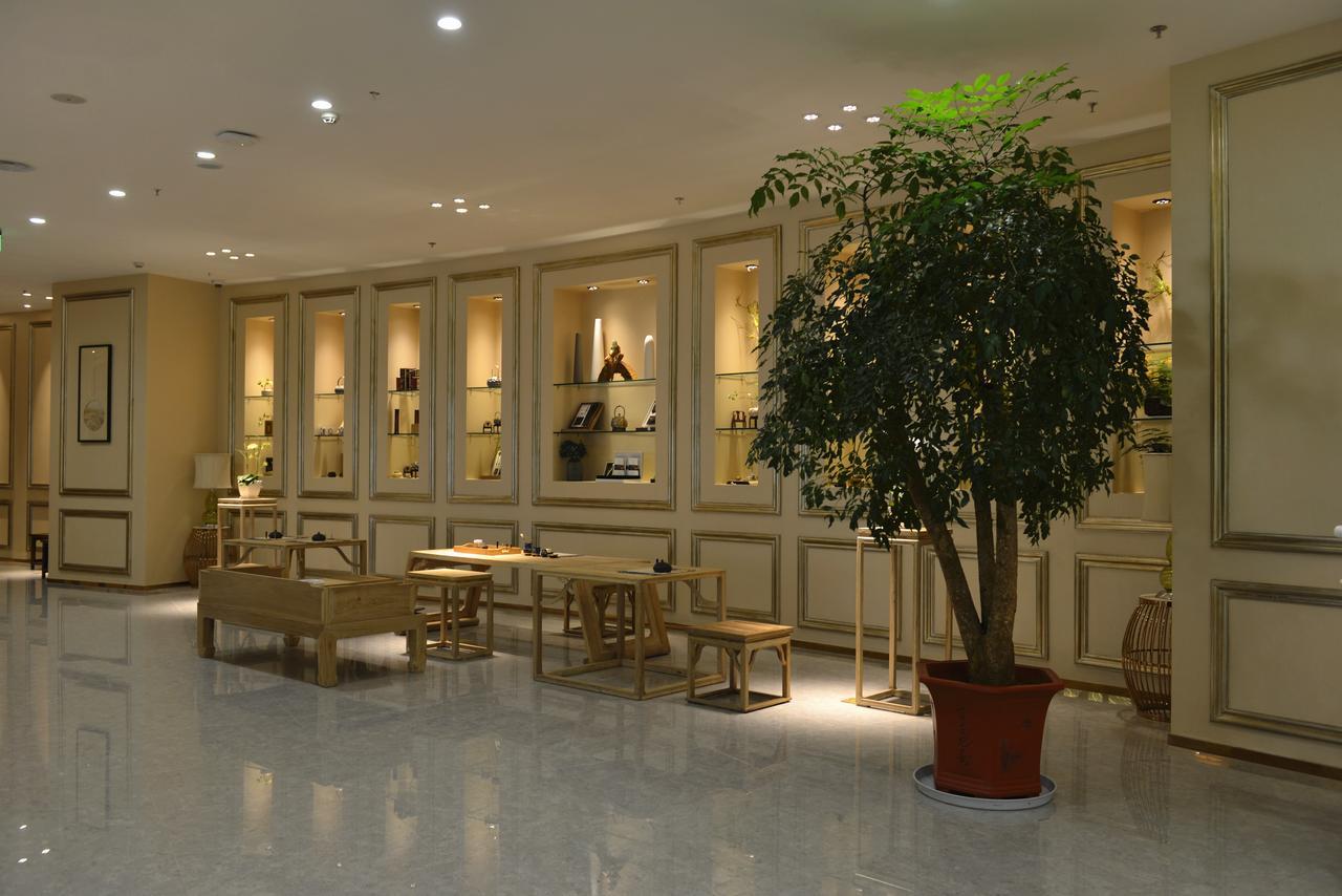 Howard Johnson Flower City Hotel Kunming Exterior foto