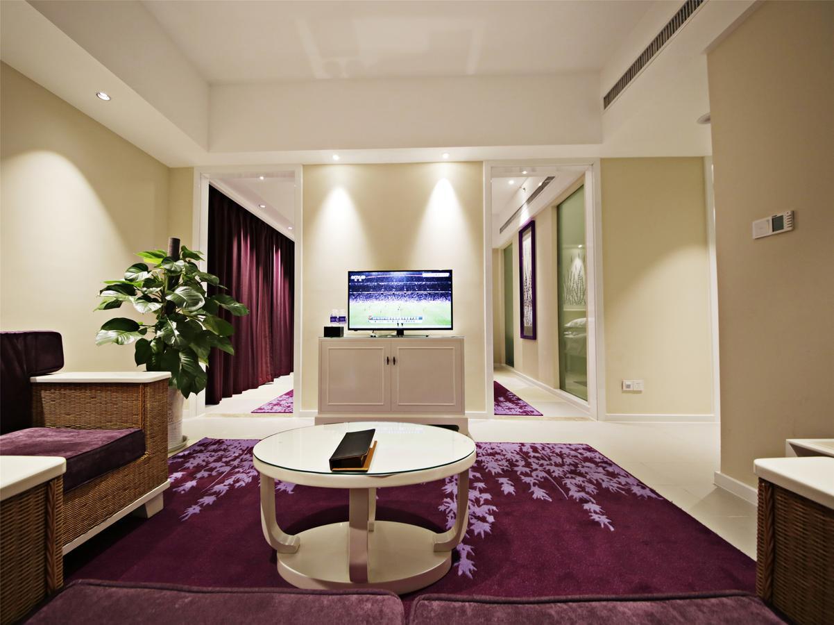 Howard Johnson Flower City Hotel Kunming Exterior foto