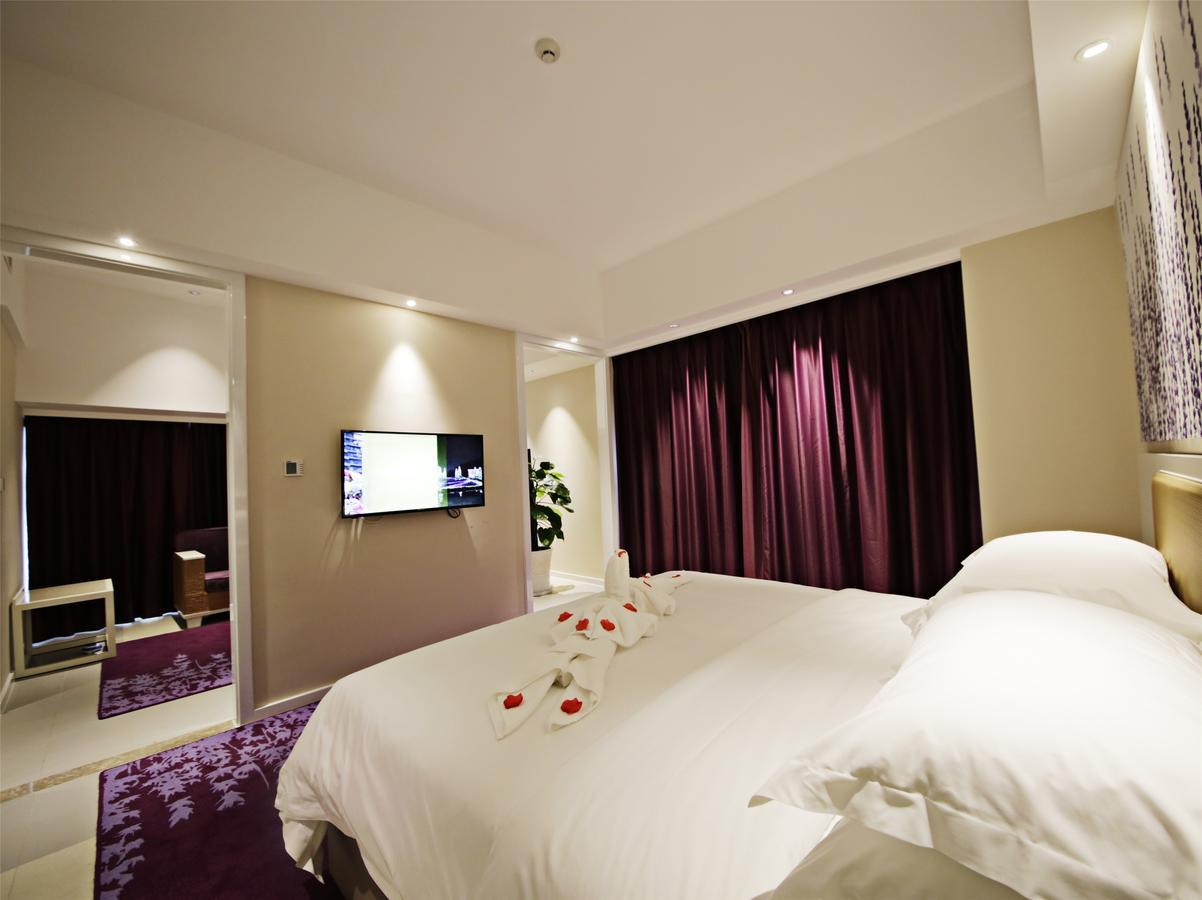 Howard Johnson Flower City Hotel Kunming Exterior foto